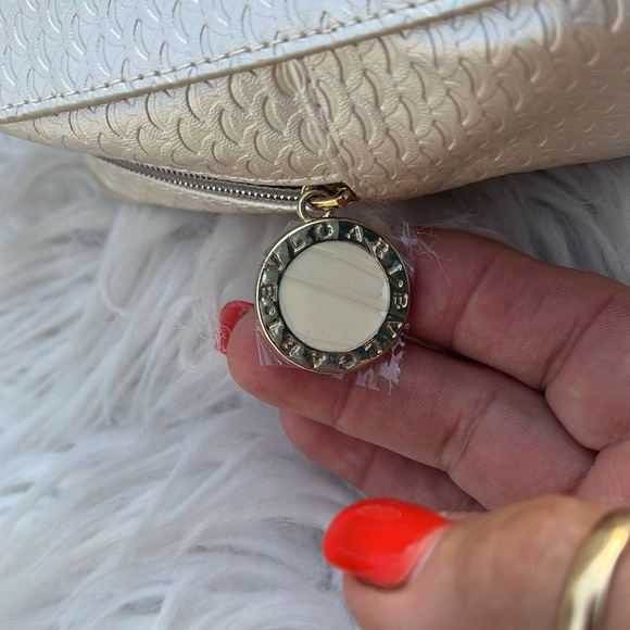 Bvlgari Pearl White Snakeskin Cosmetic Makeup
Parfum Travel Bag NWOT - Picture 12 of 16